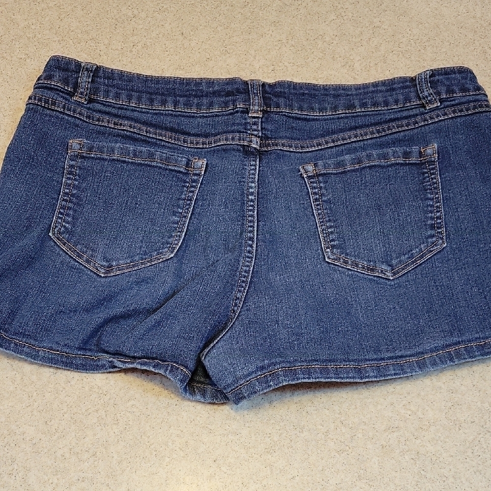 Blue Spice Jean Shorts Classic Blue Cut-Offs Size 13/14 - Picture 9 of 9